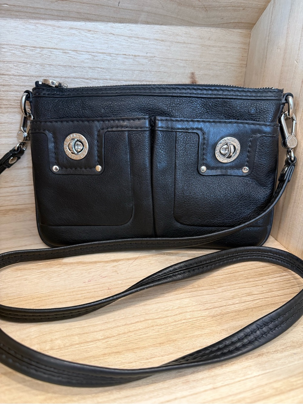 Marc by Marc Jacobs Black Leather Turnlock Crossbody Wristlet Bag M3122247